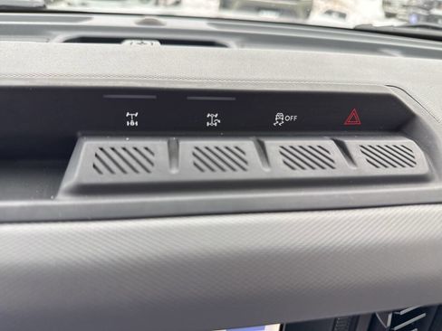 Certified 2022 Ford Bronco Black Diamond image 37