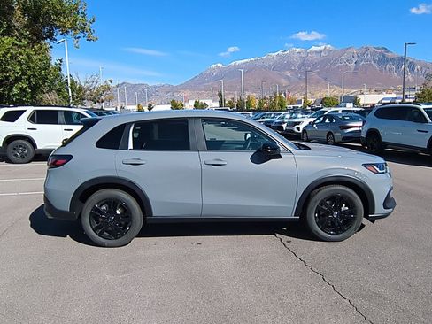 New 2026 Honda HR-V Sport image 2