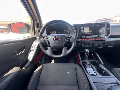 Certified 2025 Nissan Frontier PRO-4X w/ Pro Convenience Package AWD/4WD image 18