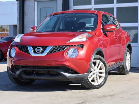 Used 2017 Nissan Juke S image 3