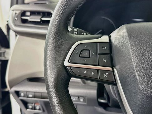 Certified 2024 Toyota Sienna XLE w/ XLE Plus Package AWD/4WD image 23