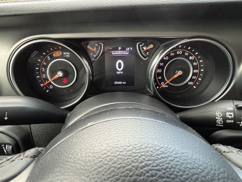 Used 2023 Jeep Wrangler Unlimited Sport AWD/4WD image 24