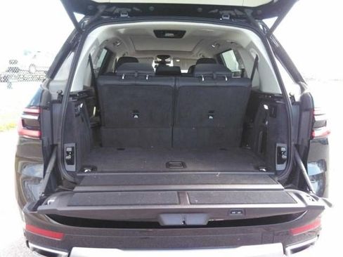Used 2026 BMW X7 xDrive40i AWD/4WD image 4