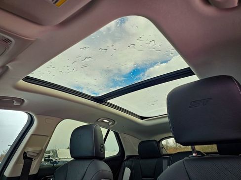 New 2026 Buick Envision Sport Touring image 18