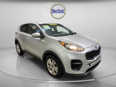 Used 2018 Kia Sportage LX FWD image 6
