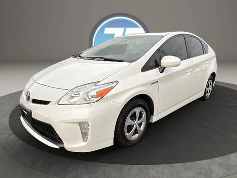 Used 2013 Toyota Prius Two image 16