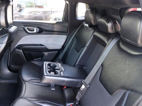 Used 2024 Jeep Compass Latitude AWD/4WD image 23