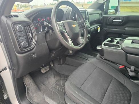 Used 2022 Chevrolet Silverado 2500 Custom w/ Custom Value Package AWD/4WD image 20