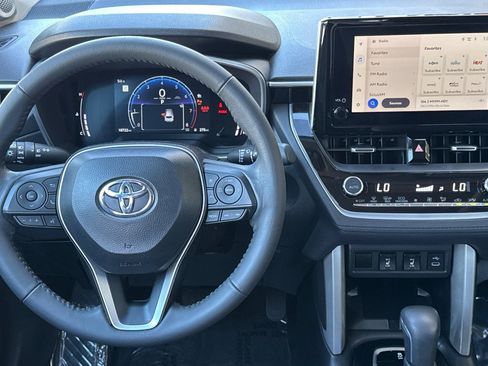 Certified 2024 Toyota Corolla Cross XLE w/ Convenience Package image 20