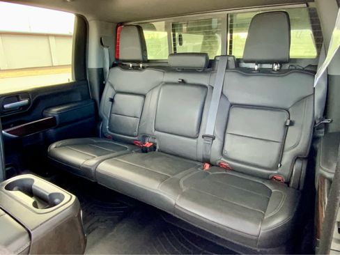 Used 2021 GMC Sierra 3500 SLT w/ SLT Convenience Package image 27