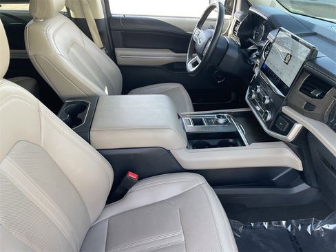 Certified 2023 Ford Expedition Limited image 10