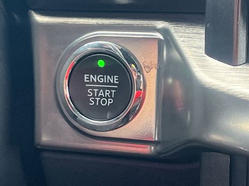 Used 2023 Ford F150 Lariat w/ Equipment Group 502A High image 5