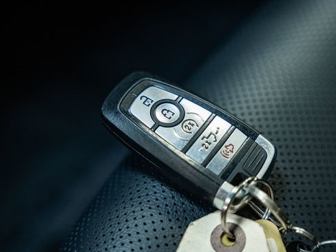 Used 2023 Ford F150 Lariat w/ Equipment Group 502A High image 62