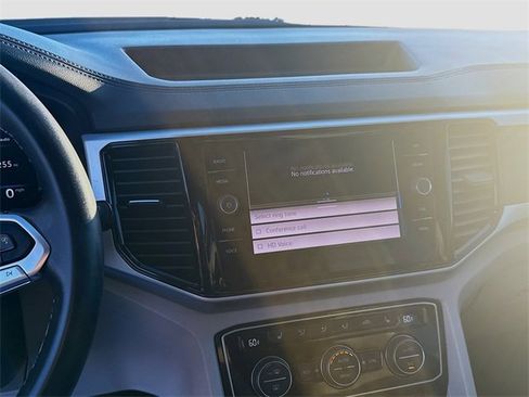 Used 2023 Volkswagen Atlas SE image 12