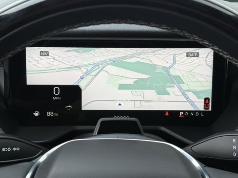 Used 2024 GMC Acadia Denali w/ Super Cruise Package image 23