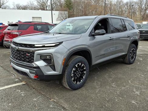 New 2026 Chevrolet Traverse Z71 w/ Driver Confidence Package image 2