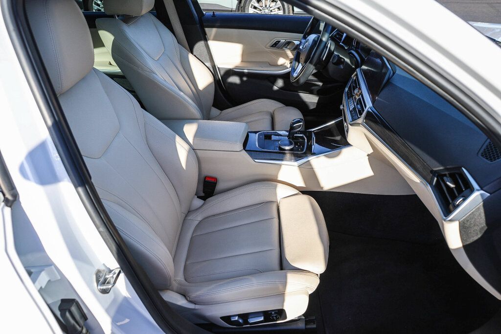 Used 2019 BMW 330i Sedan w/ Convenience Package RWD image 7