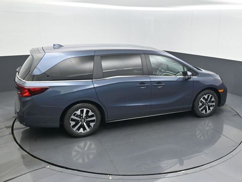 Certified 2025 Honda Odyssey EX-L image 24