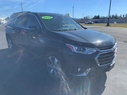 Used 2019 Chevrolet Traverse LT w/ LT Premium Package image 5
