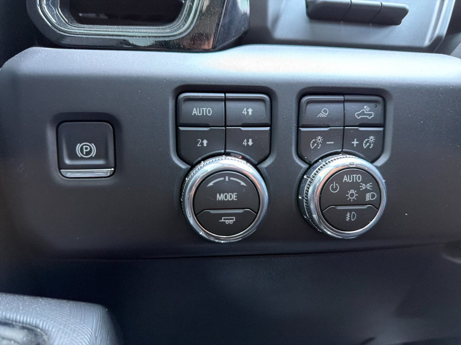 Used 2026 GMC Sierra 1500 AT4X AWD/4WD image 18