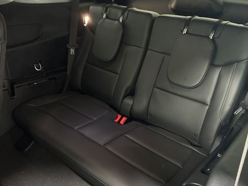 Used 2023 Ford Explorer XLT w/ Equipment Group 202A image 25