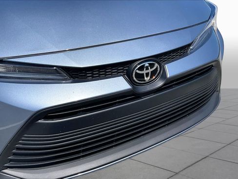 Used 2024 Toyota Corolla LE FWD image 30