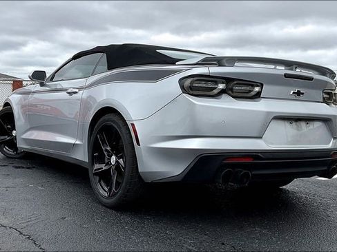 Used 2019 Chevrolet Camaro SS RWD image 3