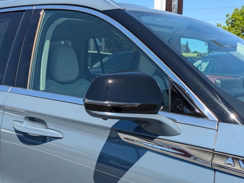 New 2026 Lincoln Aviator Reserve AWD/4WD image 12