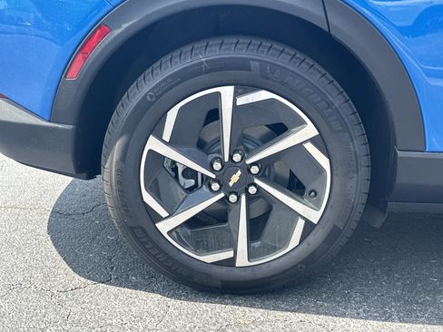 Certified 2026 Chevrolet Equinox EV LT image 15