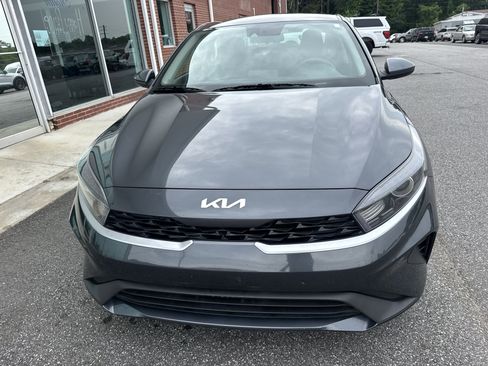 Used 2024 Kia Forte LXS FWD image 4