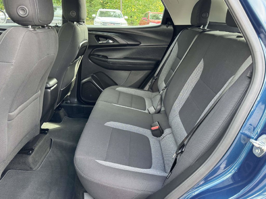 Used 2021 Chevrolet TrailBlazer LS FWD image 18