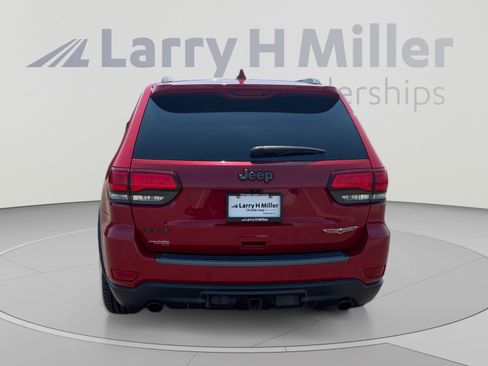 Used 2021 Jeep Grand Cherokee Trailhawk AWD/4WD image 4