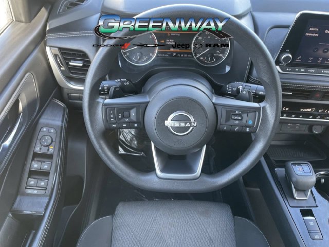 Used 2024 Nissan Rogue SV AWD/4WD image 11