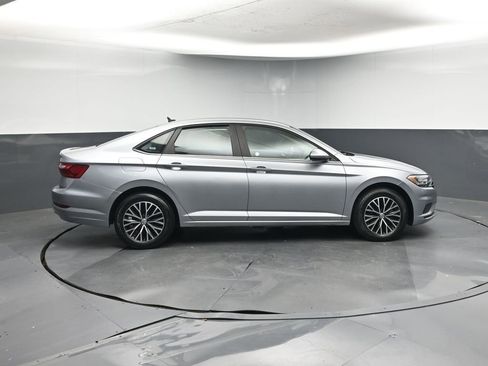 Used 2021 Volkswagen Jetta S image 3