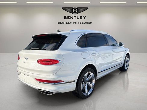 Used 2023 Bentley Bentayga Extended Wheelbase image 3