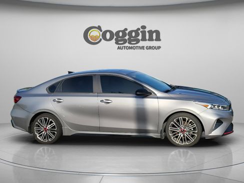 Used 2022 Kia Forte GT w/ GT2 Package FWD image 5