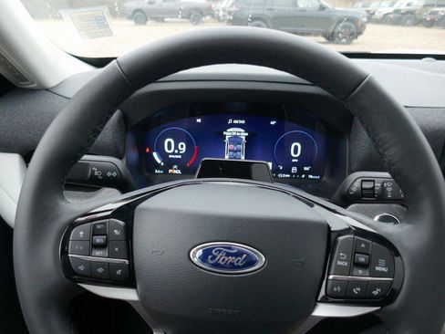 New 2026 Ford Explorer Platinum w/ LUX Leather Package AWD/4WD image 22