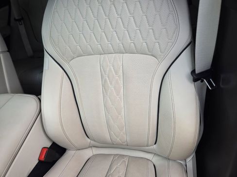 Used 2025 BMW X5 M60i AWD/4WD image 20