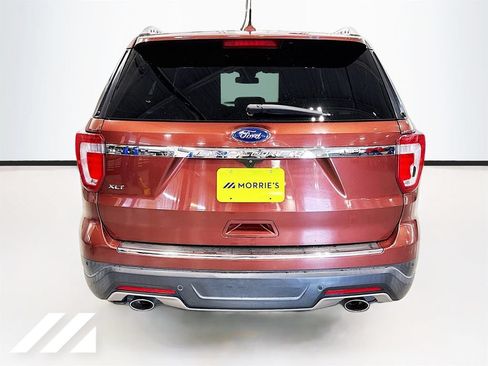 Used 2018 Ford Explorer XLT w/ Equipment Group 202A FWD image 6