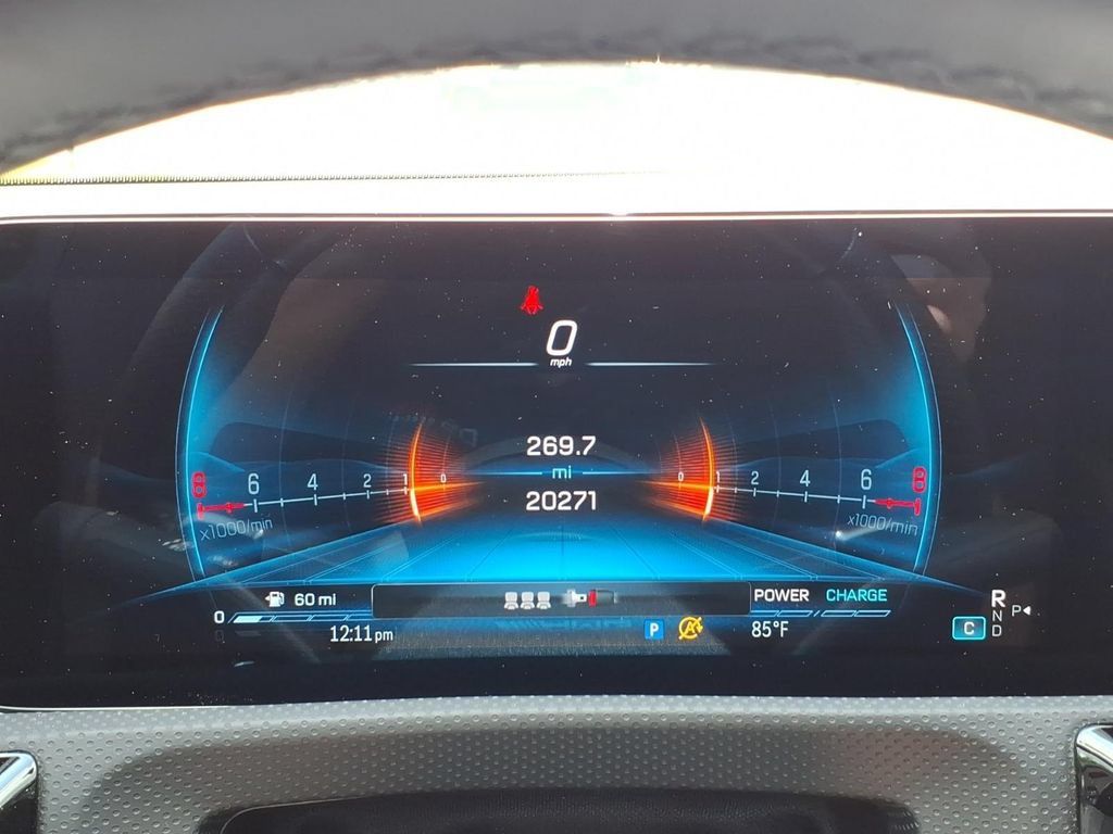 Used 2025 Mercedes-Benz CLA 35 AMG 4MATIC image 24