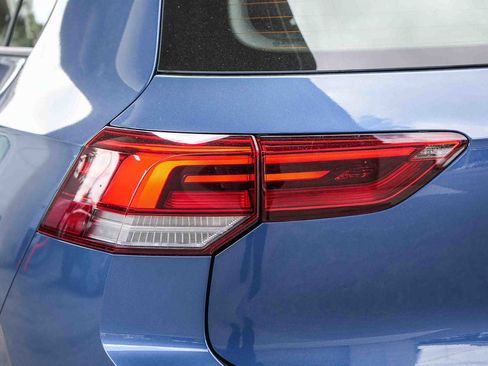 New 2026 Volkswagen GTI SE FWD image 9