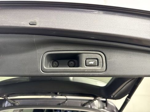 Used 2020 Honda Pilot Elite image 36