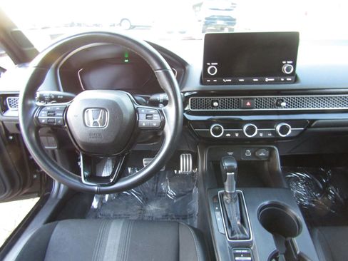 Used 2023 Honda Civic Sport image 20