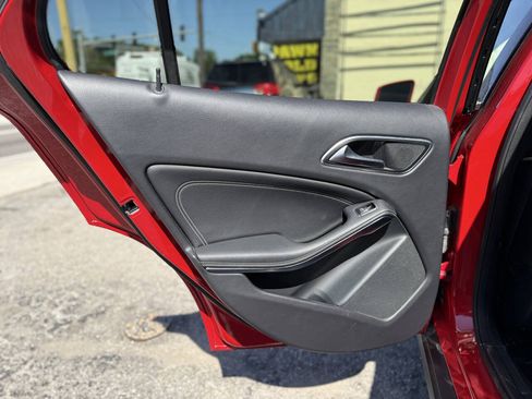 Used 2015 Mercedes-Benz GLA 250 4MATIC image 18