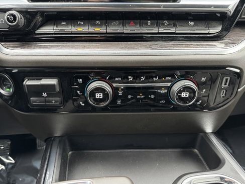 Certified 2025 Chevrolet Silverado 1500 LTZ image 11