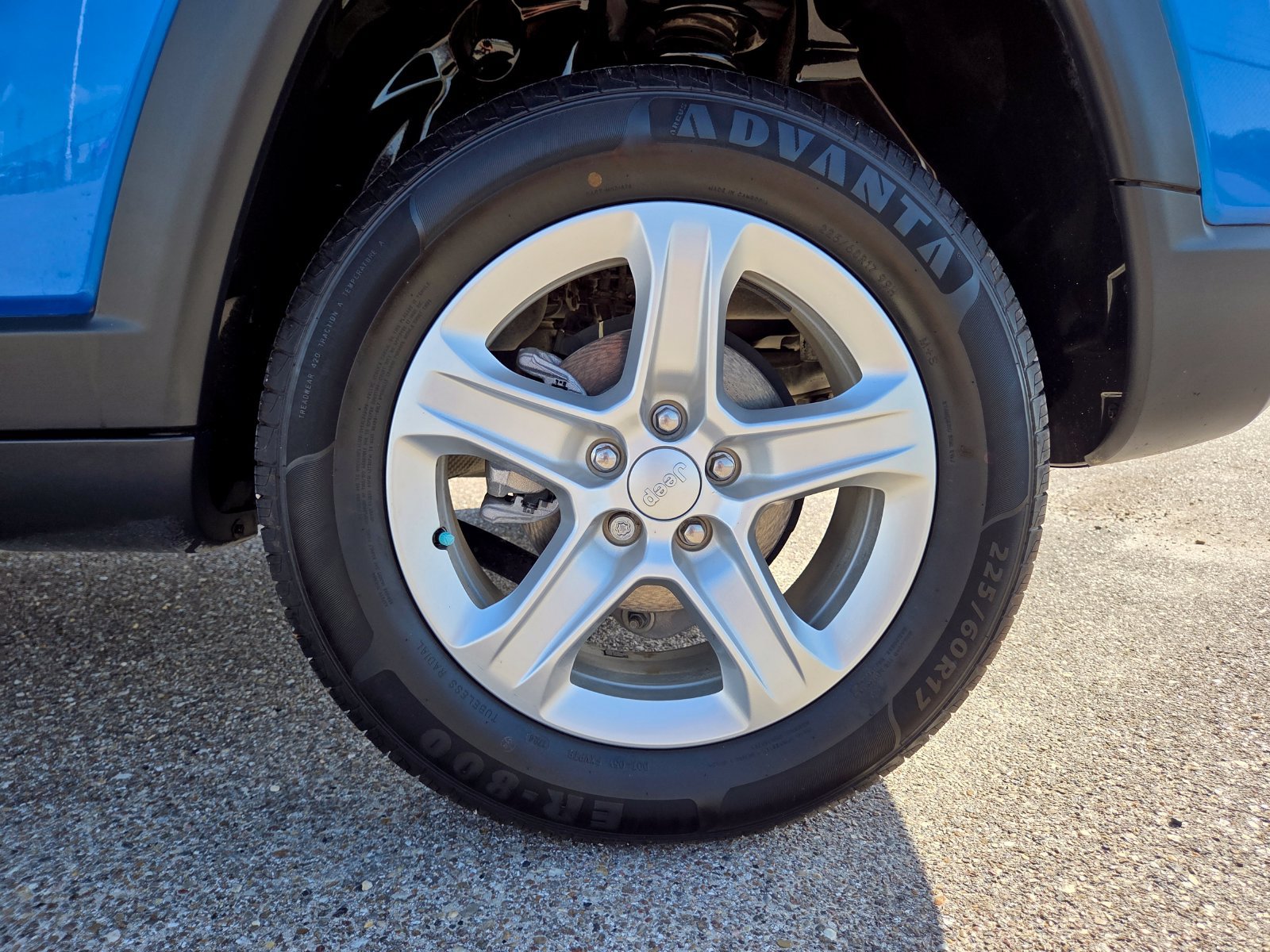 Used 2023 Jeep Compass Sport AWD/4WD image 9