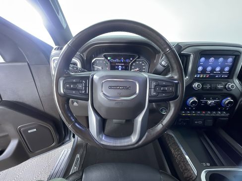 Used 2019 GMC Sierra 1500 Denali w/ Denali Ultimate Package image 18