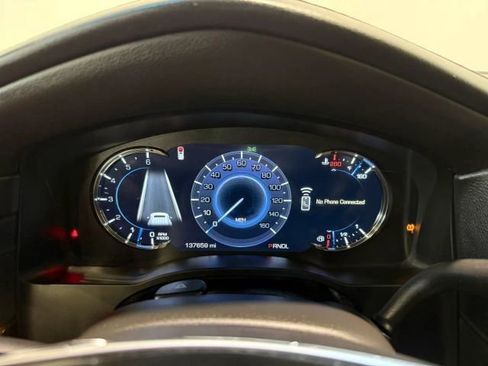 Used 2018 Cadillac Escalade Premium Luxury image 17