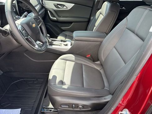 New 2025 Chevrolet Blazer LT image 9