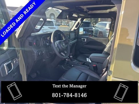 Used 2025 Jeep Wrangler Rubicon image 24